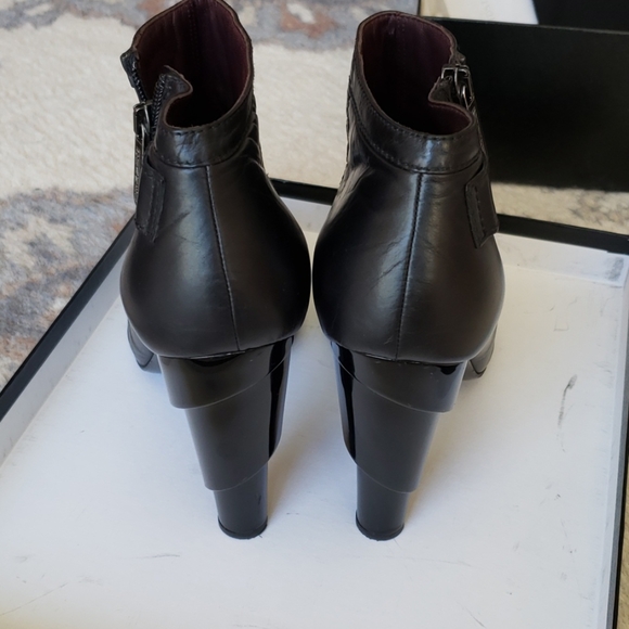 Chanel Boots Black 4inch Hill Leather size 40EU
